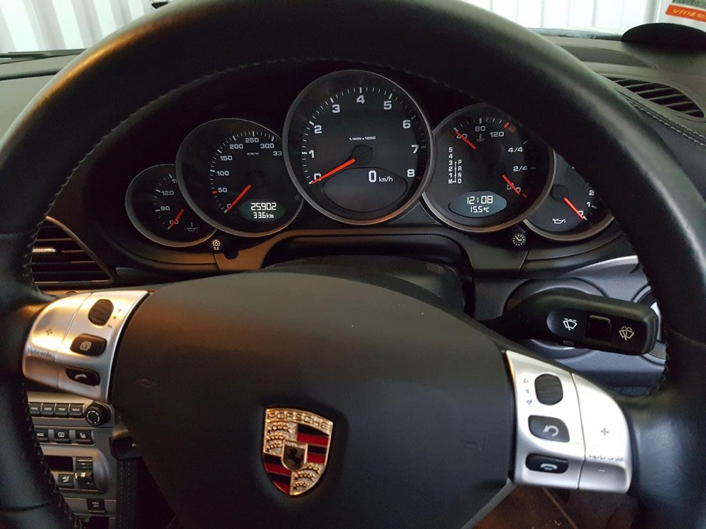 911 Carrera 4